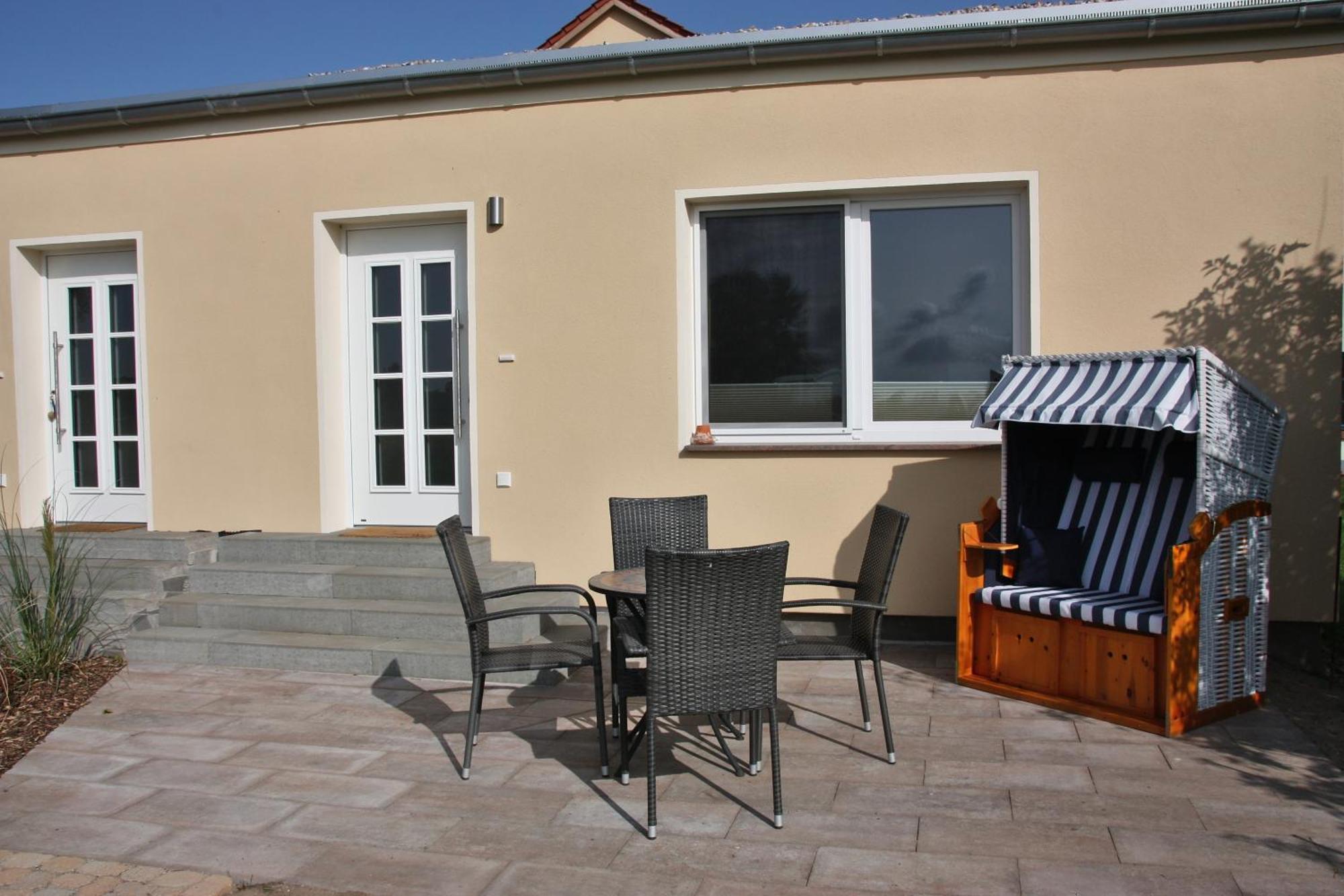 Landhaus Philipp - Ruhe & Meer Ostseebad Nienhagen Exterior photo